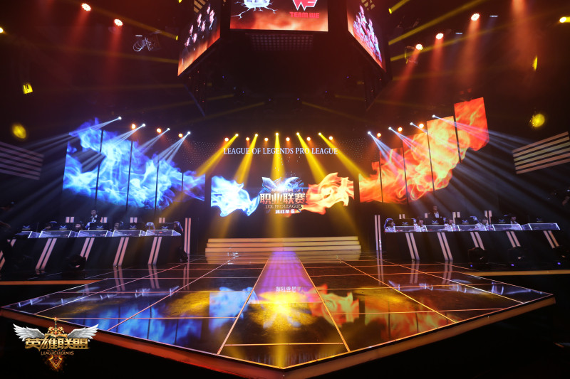 LPL巅峰对决看配合？游戏同盟更有门道